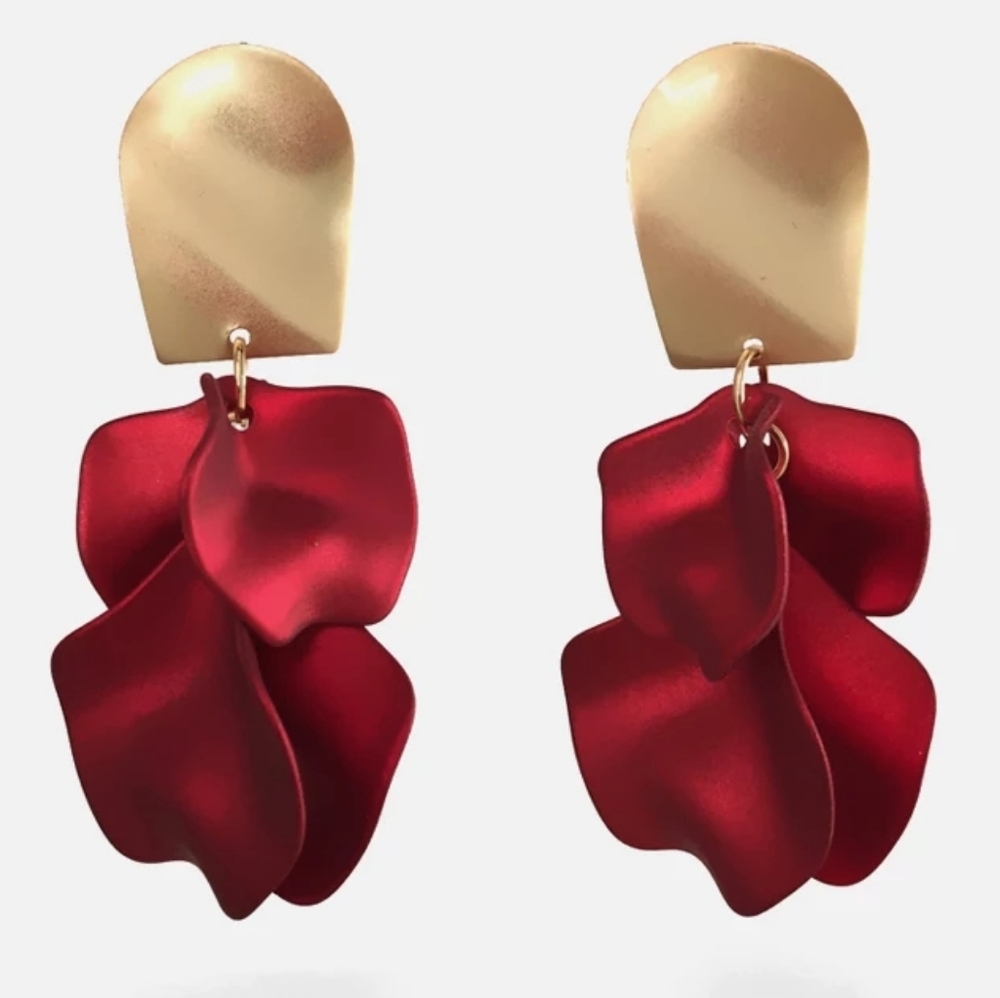 Retro Red and Plastic Gold Luxury Drop Earrings